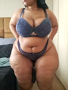Snapshot of thicktash chatting on 07.03.26 thicktash online show from 07.03.26