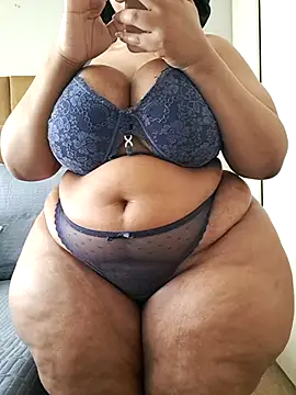 Snapshot of thicktash chatting on 07.24.26 thicktash online show from 07.24.26