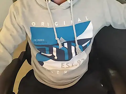 Snapshot of jayb0y61 chatting on 12.11.24 jayb0y61 online show from 12.11.24