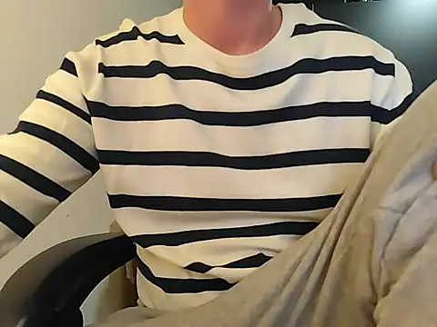 Snapshot of jayb0y61 chatting on 11.23.25 jayb0y61 online show from 11.23.25