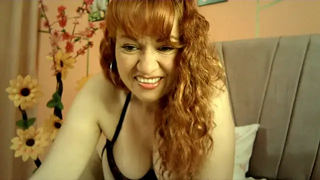 Snapshot of taylor198115 chatting on 05.26.26 taylor198115 online show from 05.26.26