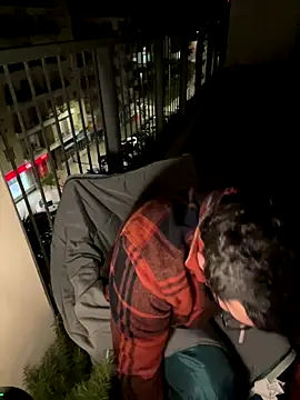 Snapshot of Manelho chatting on 11.30.25 Manelho online show from 11.30.25