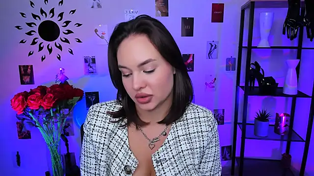 Snapshot of JaneWyatt chatting on 03.06.25 JaneWyatt online show from 03.06.25