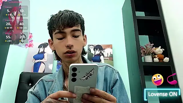 ttimy x boy online show from 10.28.25