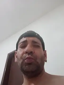 Snapshot of Gostozim7 chatting on 11.18.25 Gostozim7 online show from 11.18.25