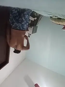 Snapshot of Gostozim7 chatting on 11.30.25 Gostozim7 online show from 11.30.25