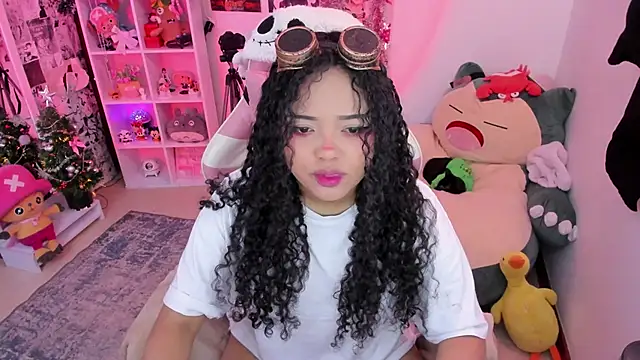 Snapshot of anyburkee chatting on 12.23.25 anyburkee online show from 12.23.25