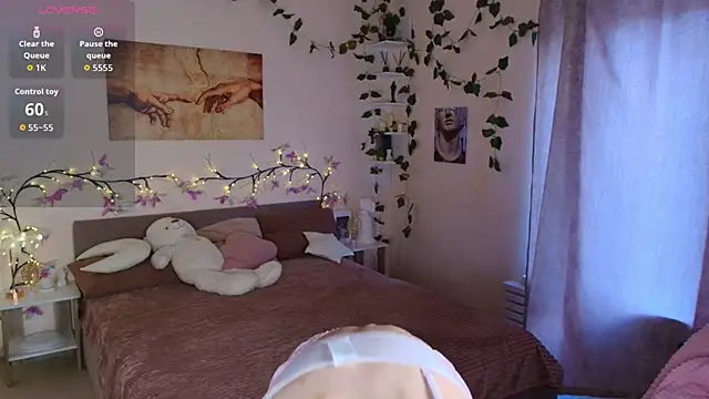 Emily relish online show from 10.04.25