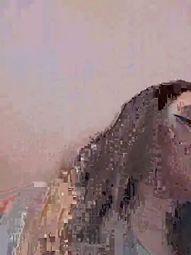 Snapshot of Miss_oliviaa chatting on 12.19.24 Miss oliviaa online show from 12.19.24