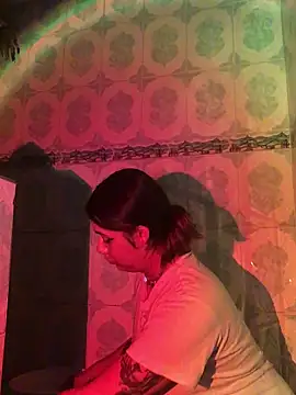 Snapshot of Miss_oliviaa chatting on 03.19.25 Miss oliviaa online show from 03.19.25