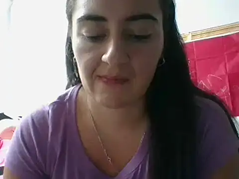  karlie kloss  online show from 02.14.25