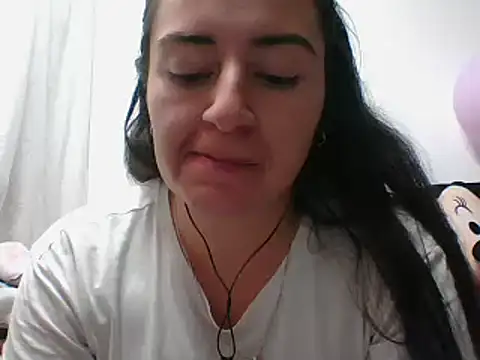  karlie kloss  online show from 02.19.25