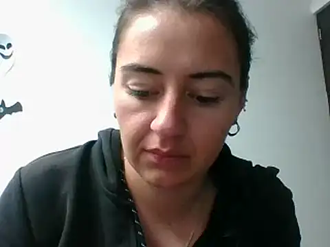  karlie kloss  online show from 03.13.26