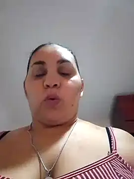 Snapshot of MirandaSoto chatting on 02.20.25 MirandaSoto online show from 02.20.25