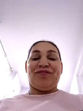 Snapshot of MirandaSoto chatting on 02.22.25 MirandaSoto online show from 02.22.25