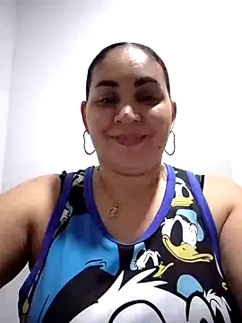 Snapshot of MirandaSoto chatting on 03.22.25 MirandaSoto online show from 03.22.25