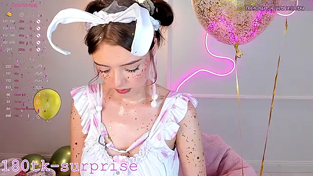 Snapshot of ellyford chatting on 12.06.24 ellyford online show from 12.06.24