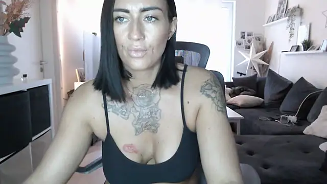 IntiMia online show from 01.19.26