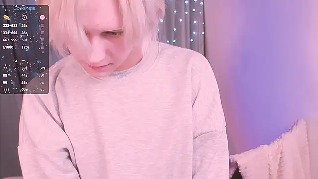 Snapshot of edward_holy chatting on 12.25.24 edward holy online show from 12.25.24