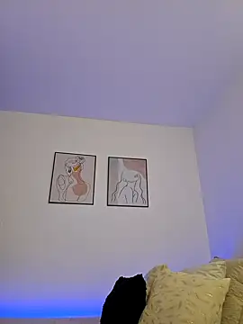 VictoriaEvaans  online show from 03.05.25