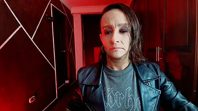 NatashaMason  online show from 02.15.25