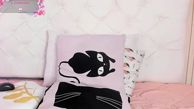 nicole  parker1 online show from 01.10.25