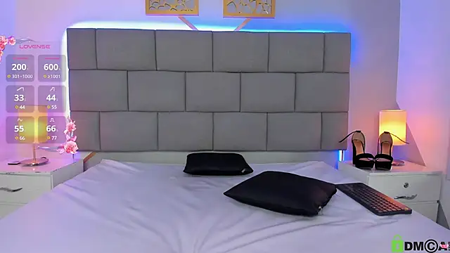 RenataJhonson  online show from 01.28.25