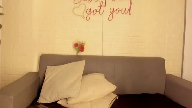 Snapshot of karina_gomez_18 chatting on 01.10.26 karina gomez 18 online show from 01.10.26