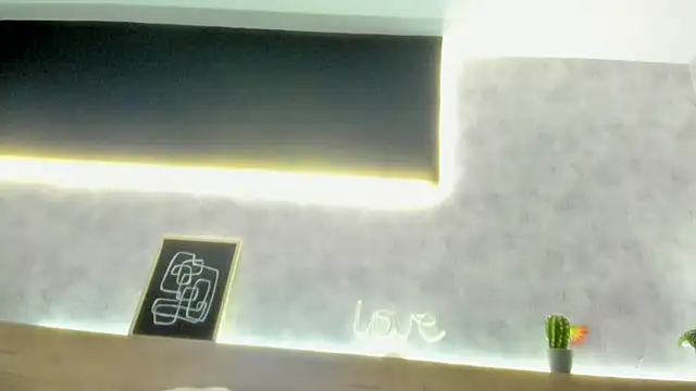 Snapshot of karina_gomez_18 chatting on 02.20.26 karina gomez 18 online show from 02.20.26