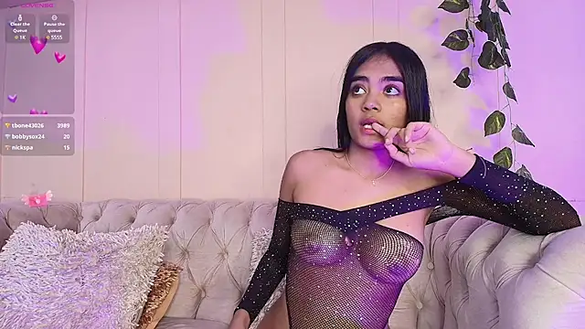 Snapshot of julieta_aguilar1 chatting on 01.14.25 julieta aguilar1 online show from 01.14.25