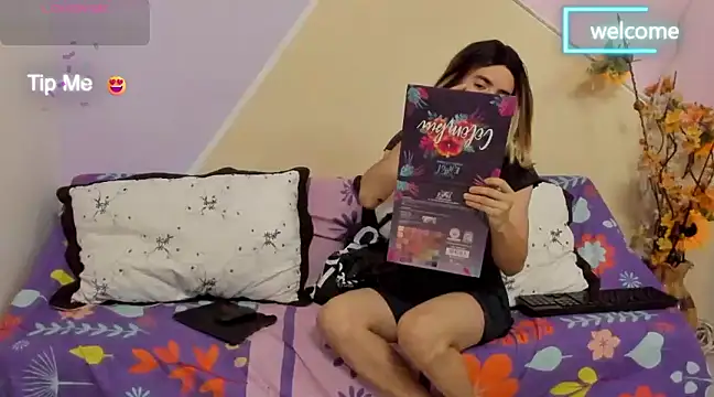 Snapshot of KurumetWink10 chatting on 01.29.25 KurumetWink10 online show from 01.29.25