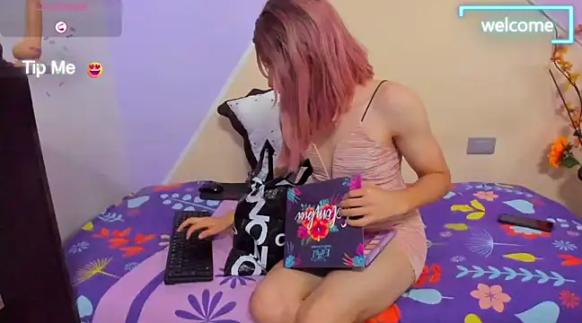 Snapshot of KurumetWink10 chatting on 02.13.25 KurumetWink10 online show from 02.13.25