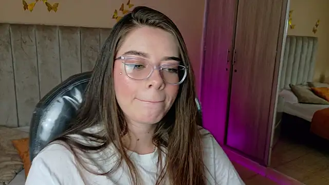 Charlotte Olsen  online show from 06.13.26