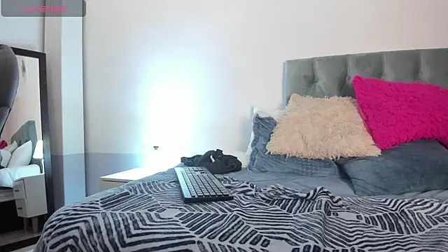 Nami sunny online show from 03.06.25