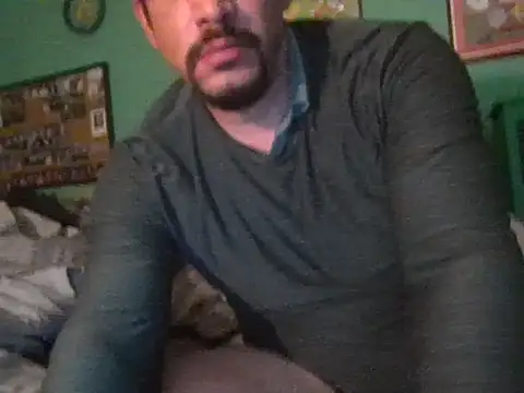 Snapshot of Curved4Pleasure chatting on 01.14.26 Curved4Pleasure online show from 01.14.26