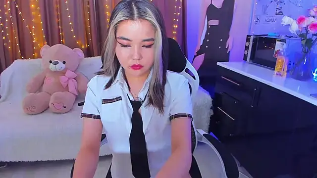 Dollyaa online show from 01.19.25