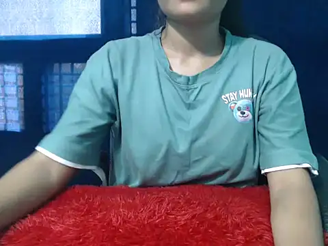 Snapshot of Yashi chatting on 09.20.25 Yashi online show from 09.20.25