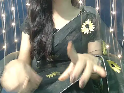 Yashi online show from 10.29.25