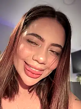 Snapshot of Aryrosee chatting on 12.03.25 Aryrosee online show from 12.03.25