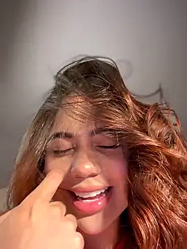 Snapshot of Aryrosee chatting on 02.24.26 Aryrosee online show from 02.24.26