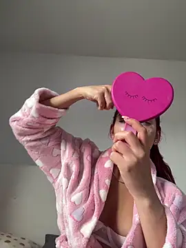 julialupato1606 online show from 02.12.25