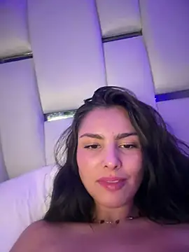 Snapshot of Maddy_Rouse_ chatting on 01.06.25 Maddy Rouse  online show from 01.06.25