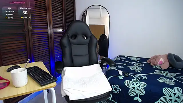 karoll marquez online show from 03.01.25