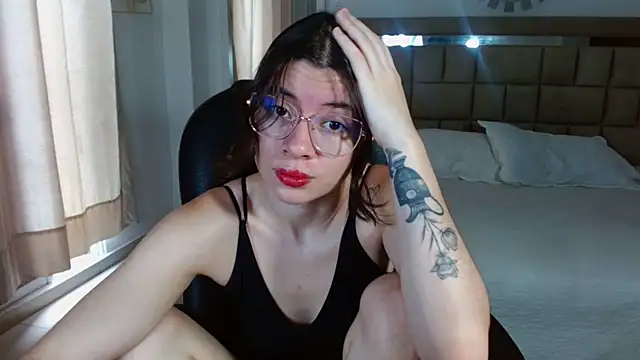 zoecruzz online show from 11.29.25