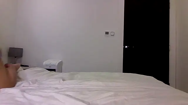 Snapshot of BritishJuicyAva chatting on 02.11.25 BritishJuicyAva online show from 02.11.25