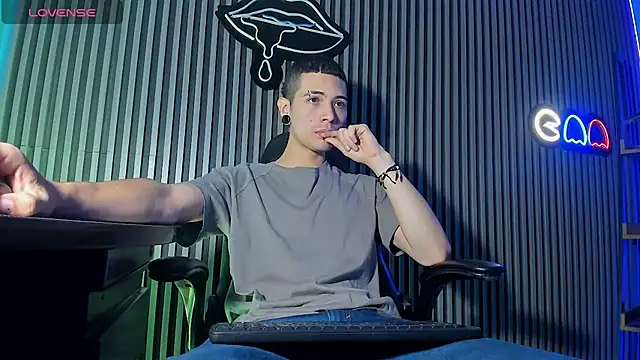 Snapshot of Jefer_rick_ chatting on 10.05.25 Jefer rick online show from 10.05.25