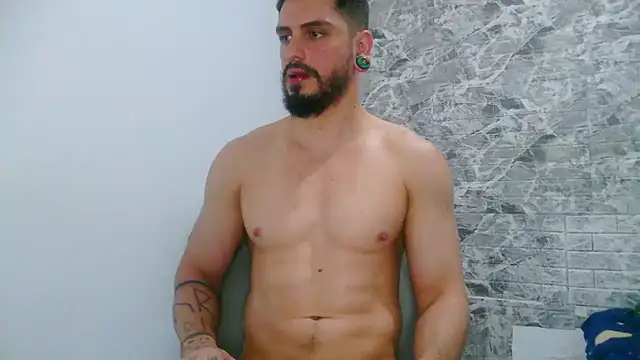 Aaron kwok28 online show from 02.18.25