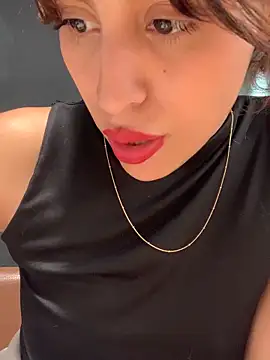 Katee Jones online show from 02.08.25