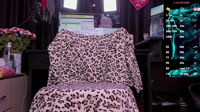 Raissa sky26 online show from 11.07.25