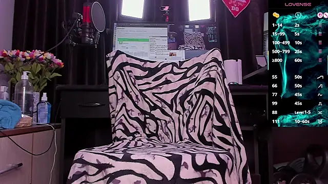 Snapshot of Raissa_sky26 chatting on 07.14.26 Raissa sky26 online show from 07.14.26
